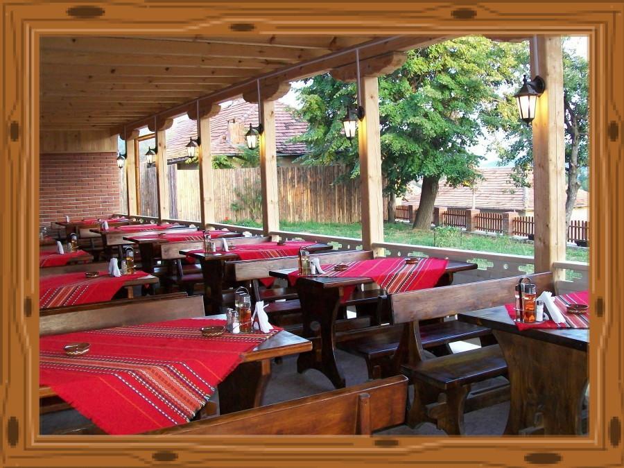 Family Hotel Lipite Tipchenitsa Exterior photo